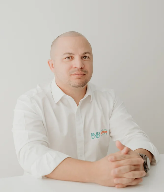 Jean Silva, fundador da BNA, com expressão confiante